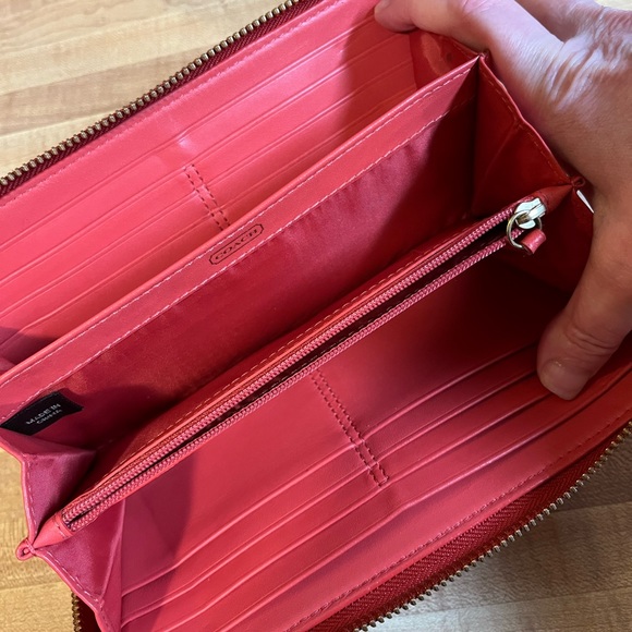 Coach Red Zip Leather Wallet - Picture 6 of 8